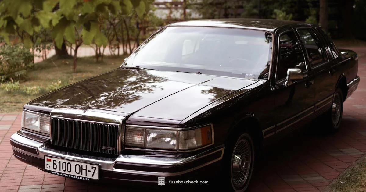 Fuse Box Diagram - FuseBoxCheck