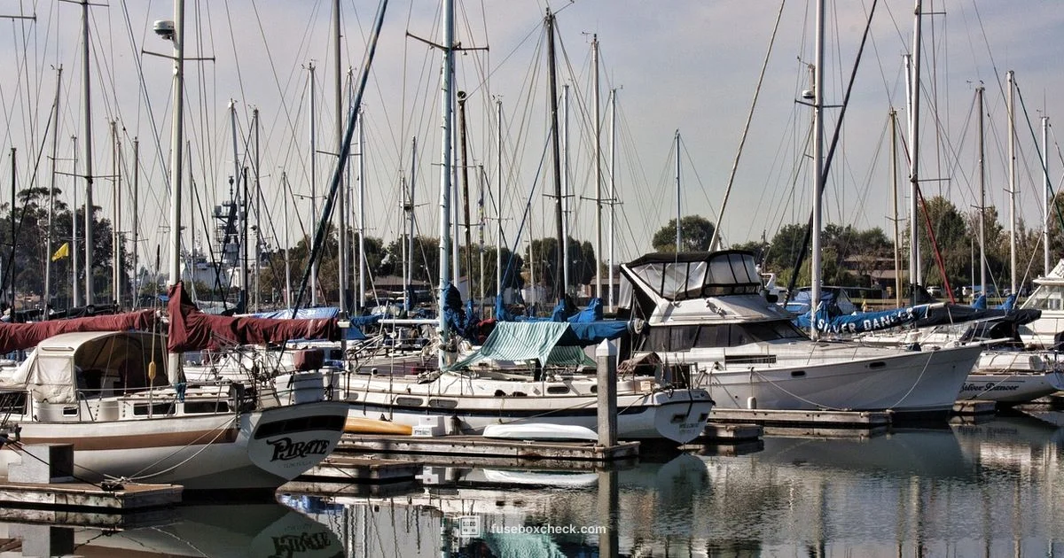 Marine Fuse Block Guide - FuseBoxCheck