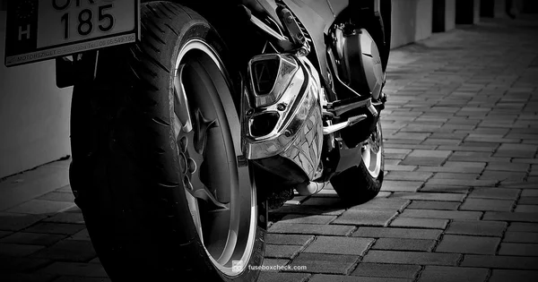 Fuse Box Diagram - FuseBoxCheck